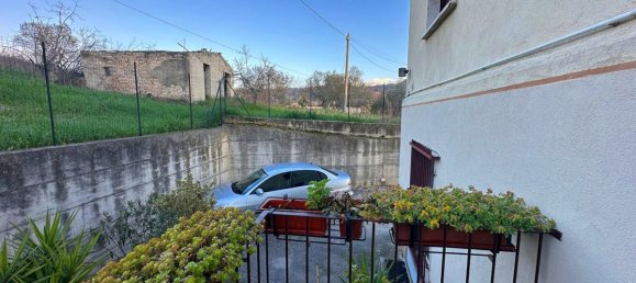 3 Schlafzimmer Wohnung in Bolognano, Italy, Nr. 107818 26