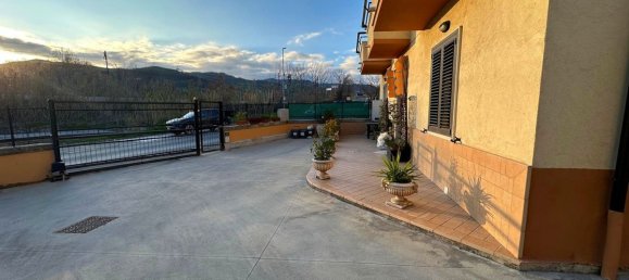 3 Schlafzimmer Wohnung in Bolognano, Italy, Nr. 107818 2