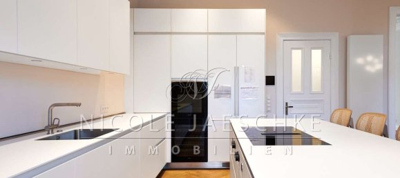 Villa de 8 dormitorios en Eimsbuttel, Germany No. 350102 14