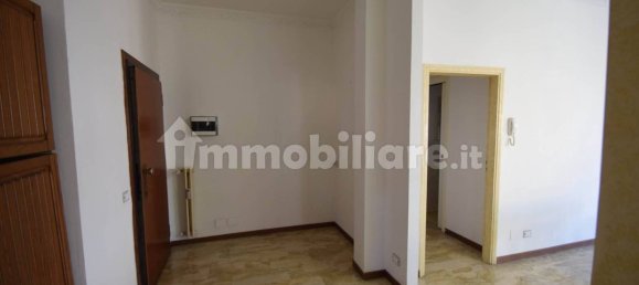 2 Schlafzimmer Wohnung in Piacenza, Italy, Nr. 217003 3