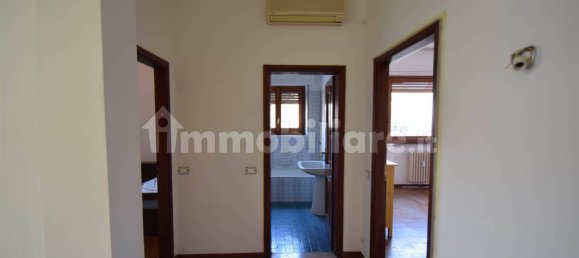 2 Schlafzimmer Wohnung in Piacenza, Italy, Nr. 217003 8