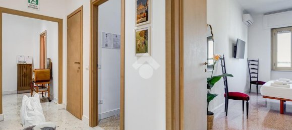 3 bedrooms Apartment in Rome, Italy No. 316256 19
