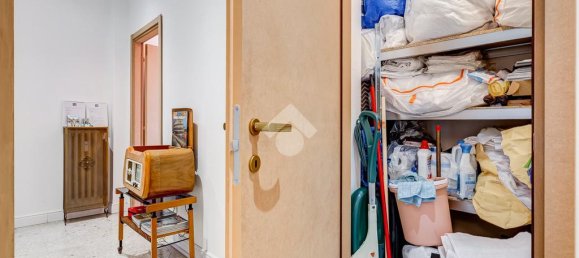 3 bedrooms Apartment in Rome, Italy No. 316256 39