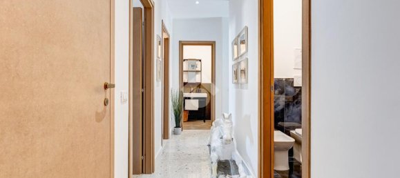 3 bedrooms Apartment in Rome, Italy No. 316256 11