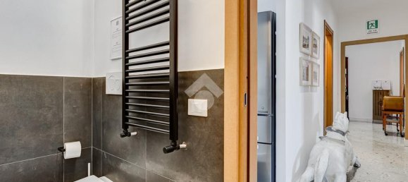 3 bedrooms Apartment in Rome, Italy No. 316256 32