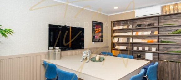 Gewerbliche Immobilie in Quarteira, Portugal 224m², Nr. 345357 8