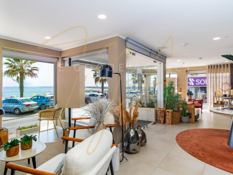 Propiedad comercial en Quarteira, Portugal 224 m² No. 345357