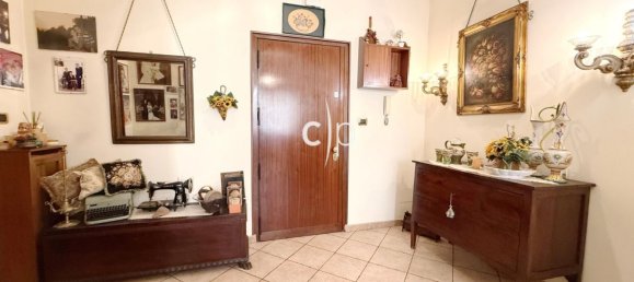 4 bedrooms Apartment in Rome, Italy No. 335482 8