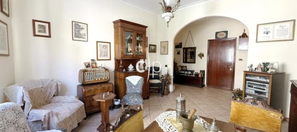 4 bedrooms Apartment in Rome, Italy No. 335482 5