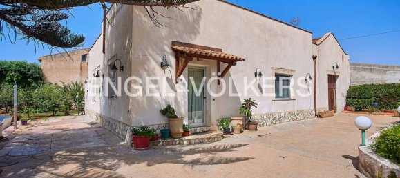 3 bedrooms Villa in Marsala, Italy No. 352089 32