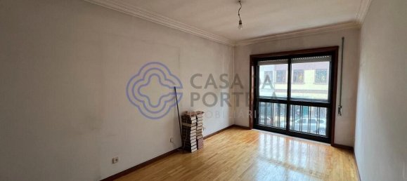 2 bedrooms Apartment in Porto, Portugal No. 43993 5