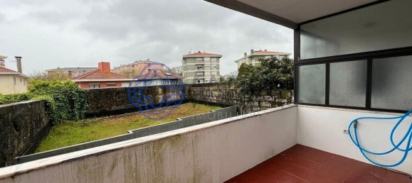 2 bedrooms Apartment in Porto, Portugal No. 43993 2
