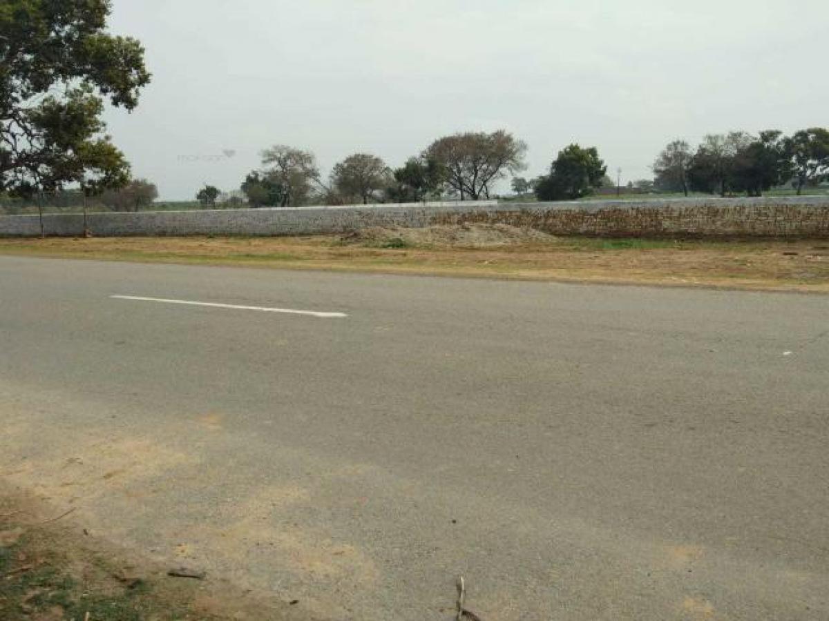 Terrain à Ghaziabad, India No. 31575