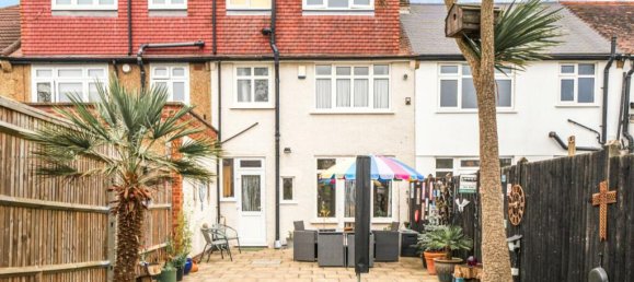 4 bedrooms House in Beckenham, United Kingdom No. 14403 24