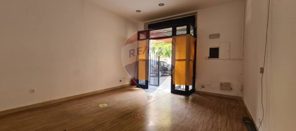 Gewerbliche Immobilie in Empoli, Italy 51m², Nr. 381389 3