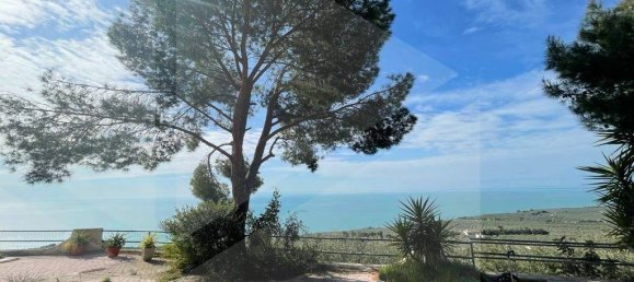 Apartamento de 2 dormitorios en Mattinata, Italy No. 23797 4