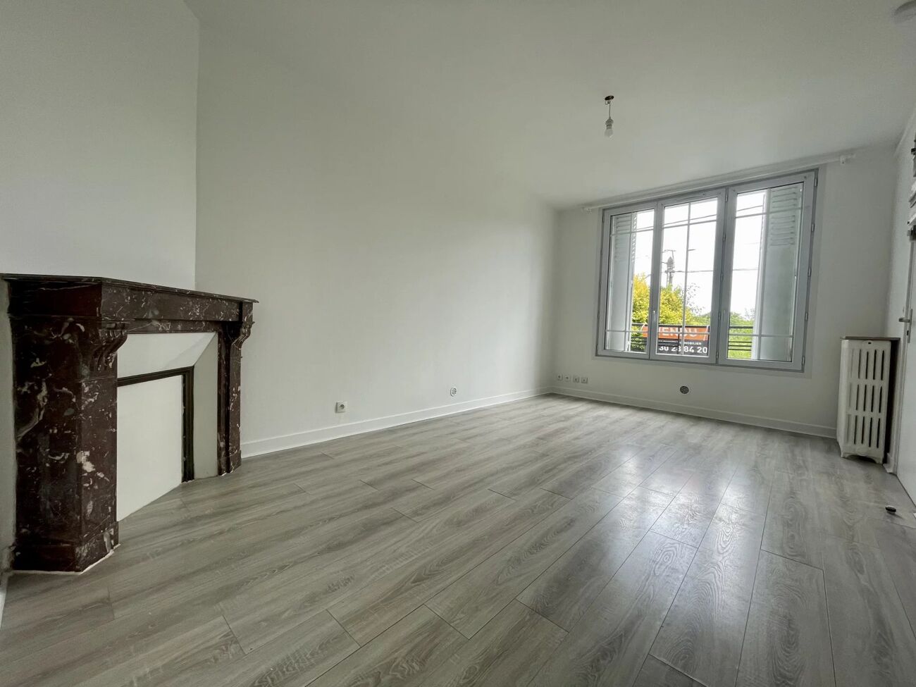 Studio in Chambly, France No. 264568