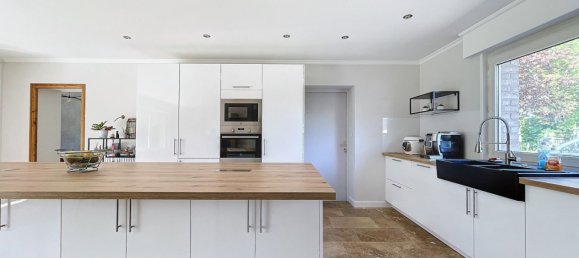 5 bedrooms Villa in Nord, France No. 65976 3