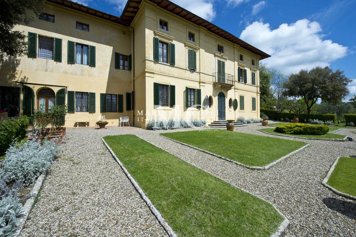 10 bedrooms Villa in Monteriggioni, Italy No. 213869