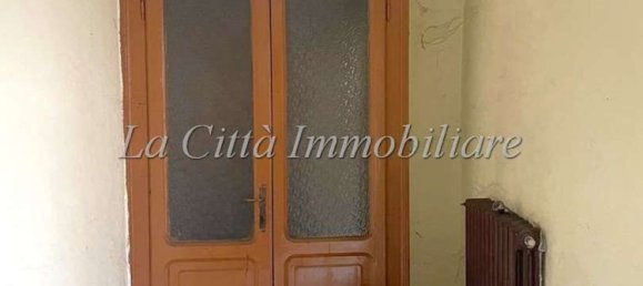 6 rooms House in Galliate, Italy No. 73033 10