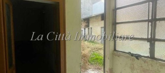 6 rooms House in Galliate, Italy No. 73033 8