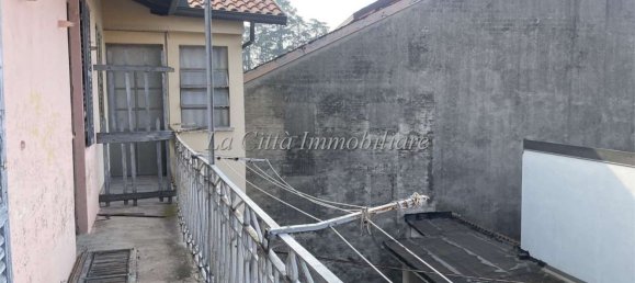 6 rooms House in Galliate, Italy No. 73033 17