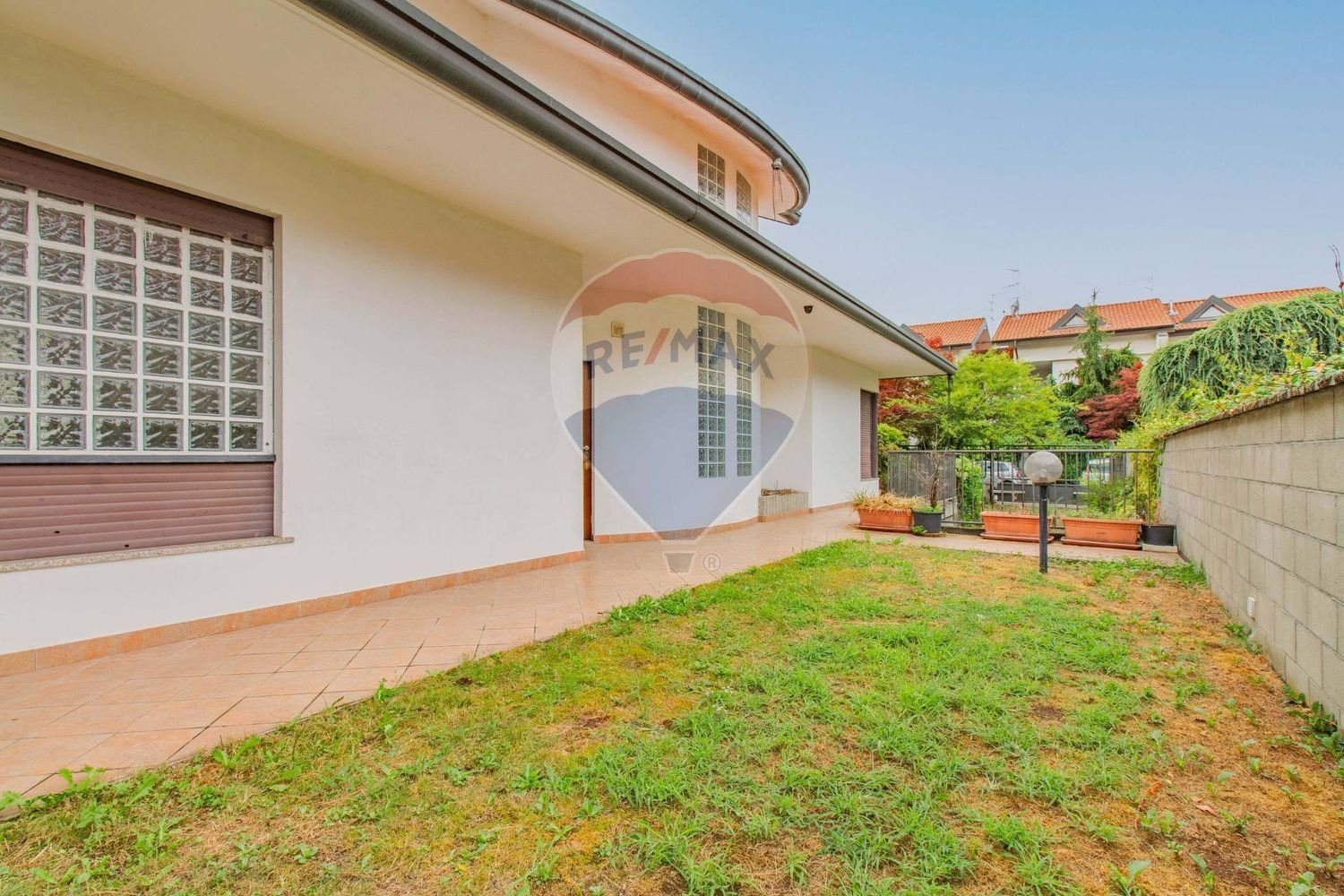 Villa de 4 divisões em Gorla Minore, Italy N.º 263491