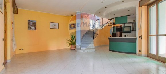 Villa de 4 divisões em Gorla Minore, Italy N.º 263491 2