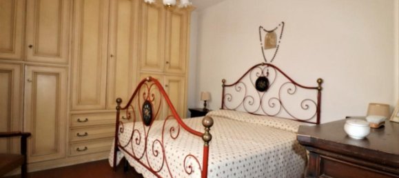 Casa de 4 divisões em Montevarchi, Italy N.º 235598 10