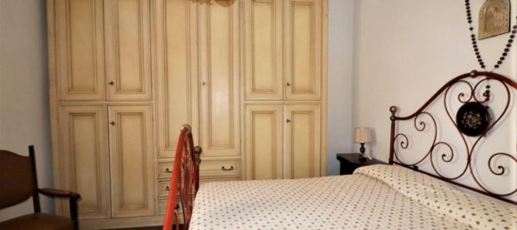 Casa de 4 divisões em Montevarchi, Italy N.º 235598 11