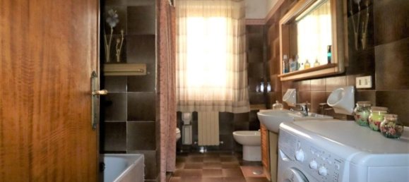 Casa de 4 divisões em Montevarchi, Italy N.º 235598 15