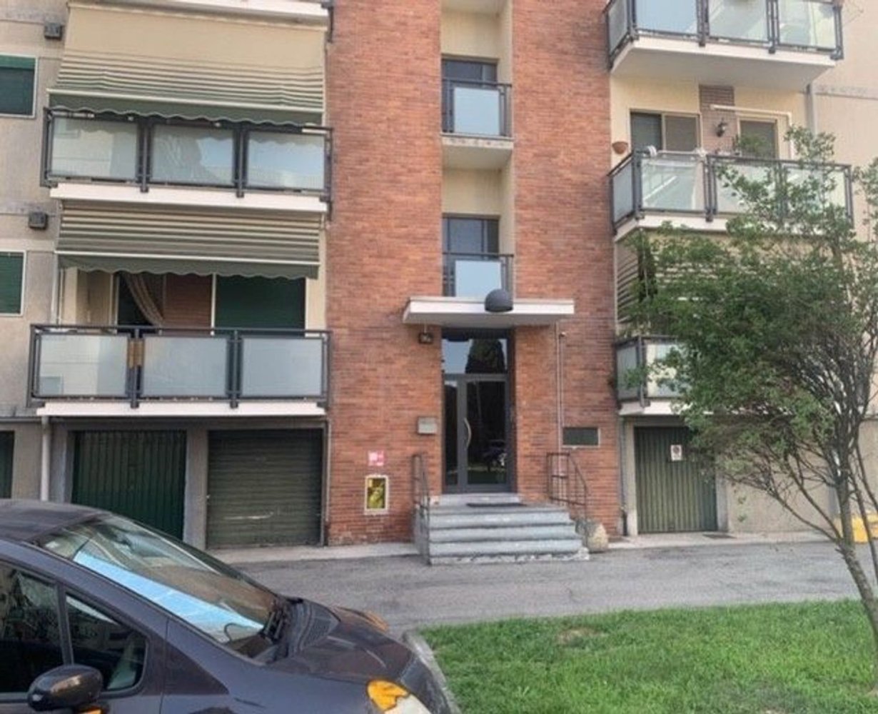 3 rooms Apartment in Trezzano sul Naviglio, Italy No. 2220