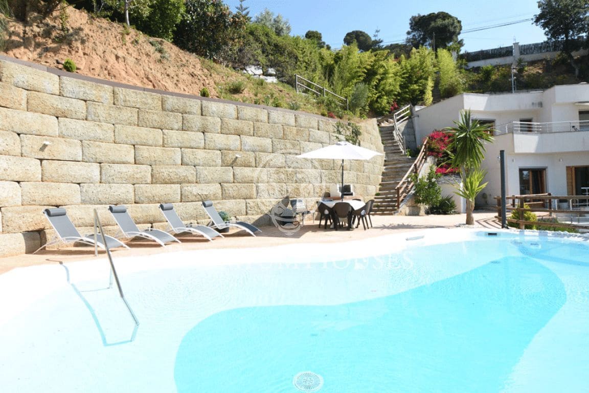 4 bedrooms House in Sant Cebria De Vallalta, Spain No. 252217