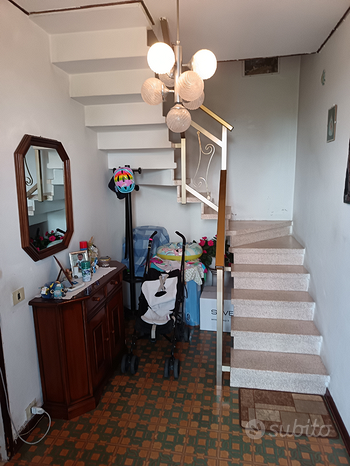 4غرفة فيلا في Suzzara, Italy رقم 281269