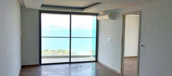 2 bedrooms Condo in Pattaya, Thailand No. 229 4