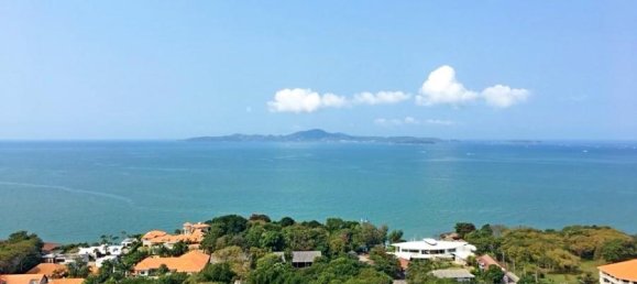 2 bedrooms Condo in Pattaya, Thailand No. 229 3
