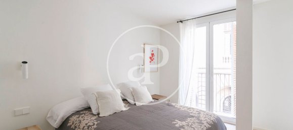 2 bedrooms Apartment in Ciutat Vella, Spain No. 85943 8