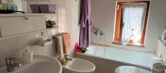 Вилла с 3 спальнями в Ардеа, Италия № 86425 16