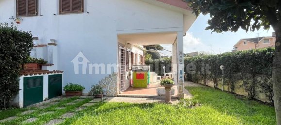 Вилла с 3 спальнями в Ардеа, Италия № 86425 2