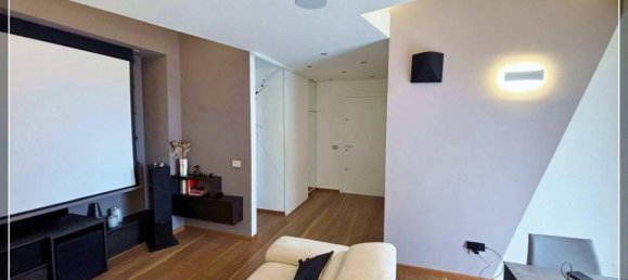 3 rooms Apartment in Cinisello Balsamo, Italy No. 41343 4