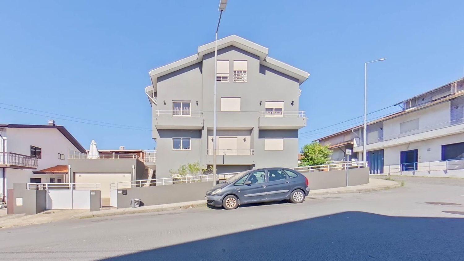 3 bedrooms House in Fanzeres, Portugal No. 305324