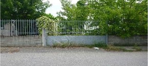 Entrepôt à Sant'Angelo Lodigiano, Italy 475m² No. 364598 4