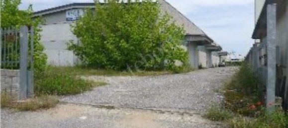 Entrepôt à Sant'Angelo Lodigiano, Italy 475m² No. 364598 2