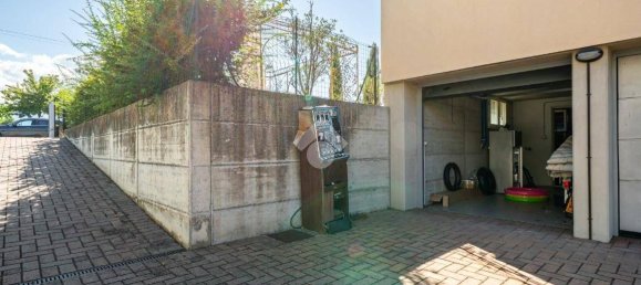 2 bedrooms Apartment in Reggio Emilia, Italy No. 272689 23