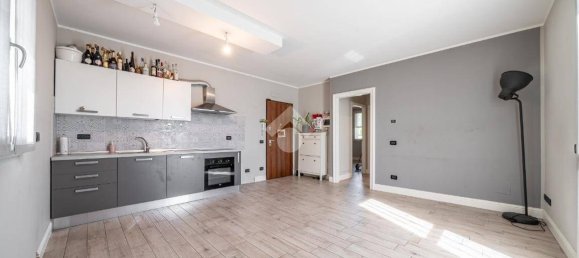 2 bedrooms Apartment in Reggio Emilia, Italy No. 272689 8