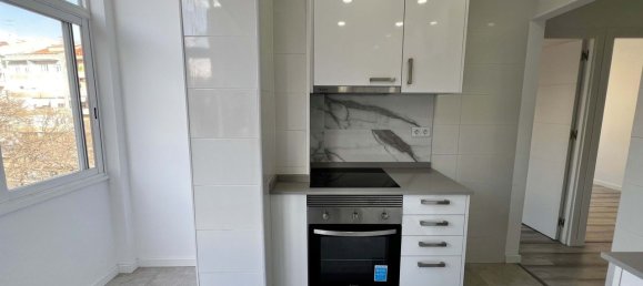 1 bedroom Apartment in Lisbon, Portugal No. 96666 4