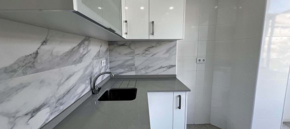 1 bedroom Apartment in Lisbon, Portugal No. 96666 3