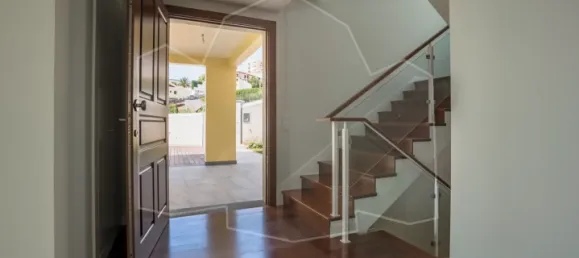 3 bedrooms House in Funchal, Portugal No. 94322 2