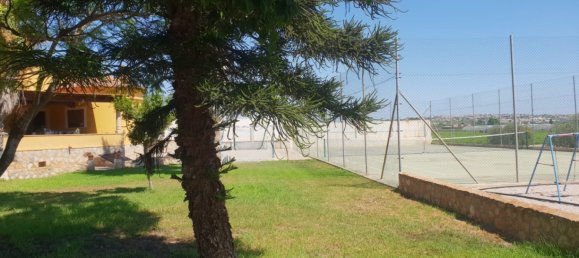 2 bedrooms Villa in Los Montesinos, Spain No. 5596 2