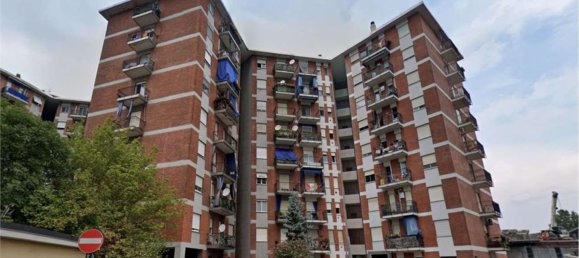 4 rooms Apartment in Cinisello Balsamo, Italy No. 287718 10